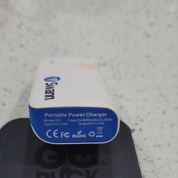 Portable Charger - Picture 3 of 5